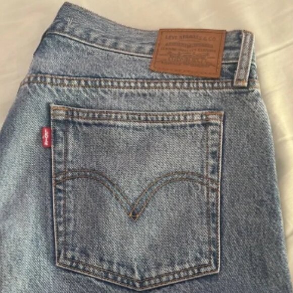 LEVIS WEDGIE JEANS - Picture 2 of 6